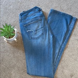 American Eagle 4L kick boot jeans